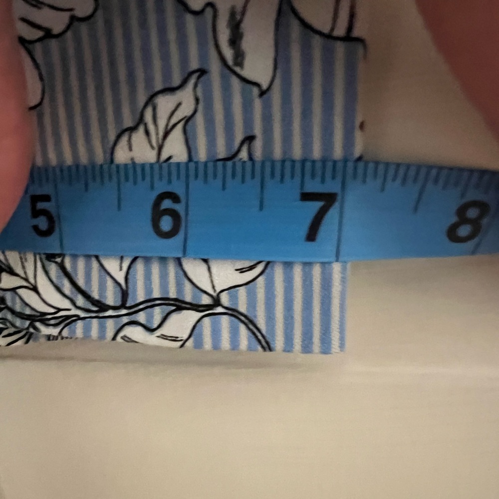 Versona modern size 16 blue w/white flowers - Picture 8 of 9
